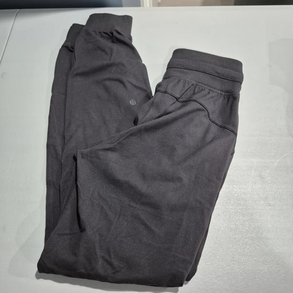 Lululemon Joggers Womens 2 Black Ready to Rulu Pant 29